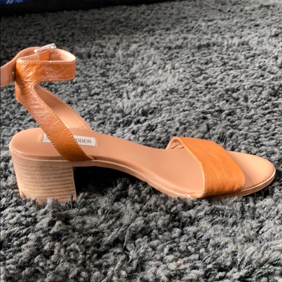 Steve Madden Sandals - Picture 3 of 3